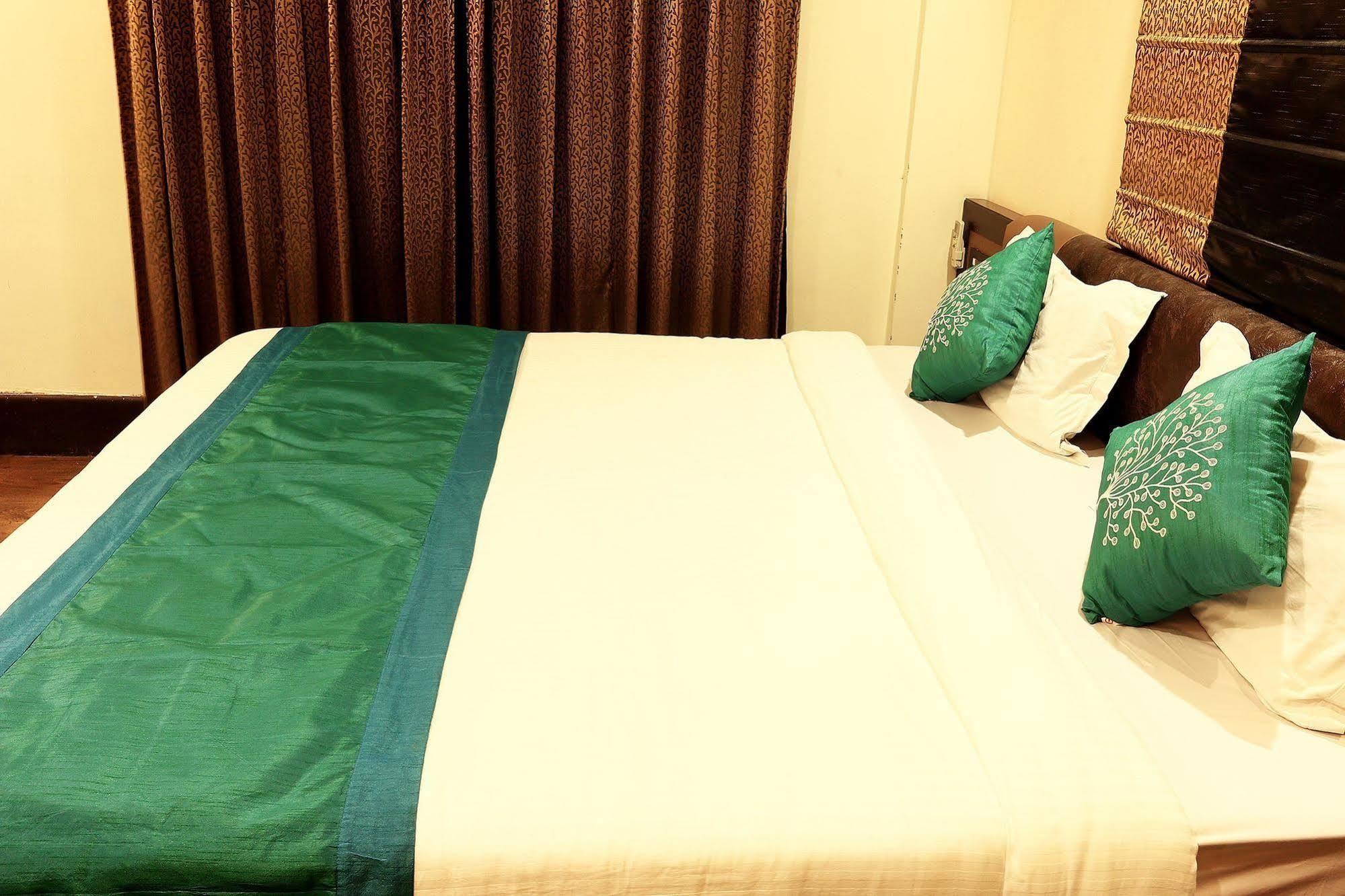 كولكاتا Tangerine Guest House المظهر الخارجي الصورة